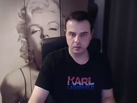 BraveCouple webcam