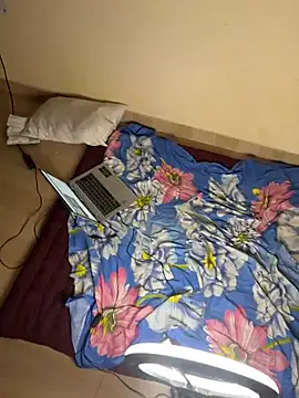 Randomrahulpillu live cam on StripChat