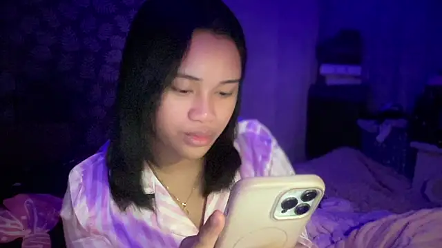 Exotic_alyssa69 webcam