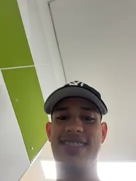 HarryGaze webcam