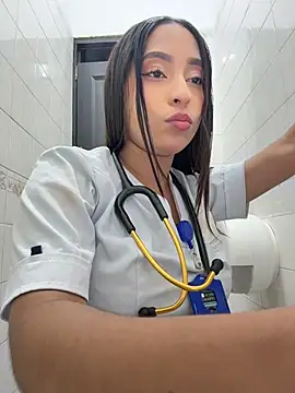 MiaCamille_ webcam