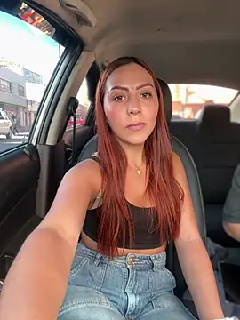 Lux_Scarlett webcam