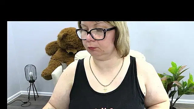 BonnnyBoobsy webcam
