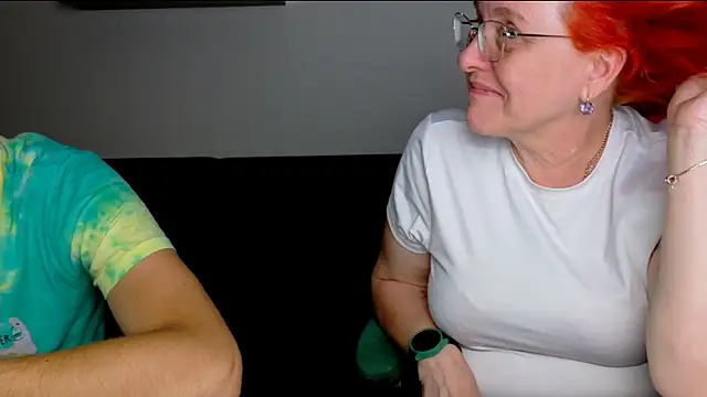 JoannaAndNeighbour webcam