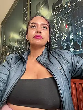 Sara-77 live cam