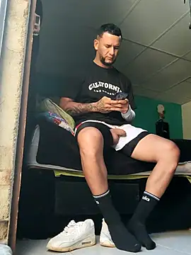 PIGHIGHDIRTY_p0 webcam