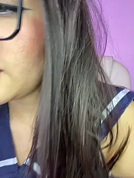 Zoe_Serrat webcam