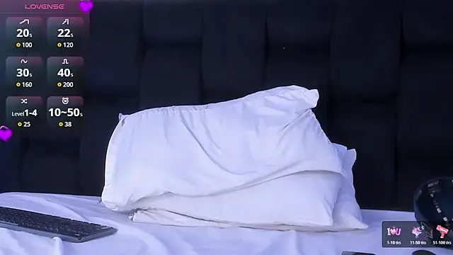light_eyes_ webcam