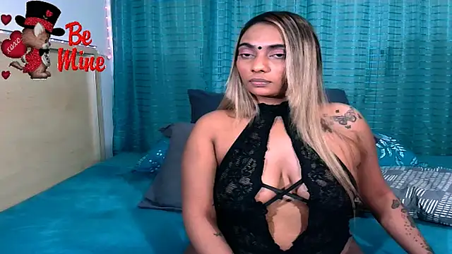 sexyindianchic live cam on StripChat