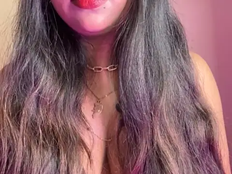 Its_cherry_magic webcam