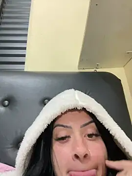 belababyy Live Webcam on Stripchat