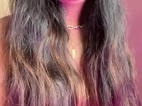 Its_cherry_magic webcam