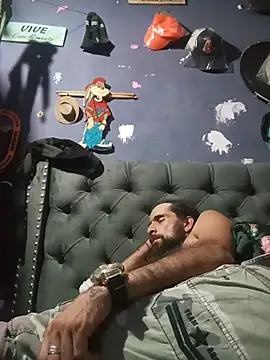 hairy_mannn webcam