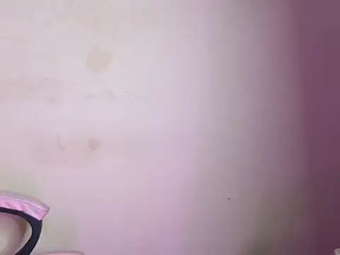Its_cherry_magic webcam