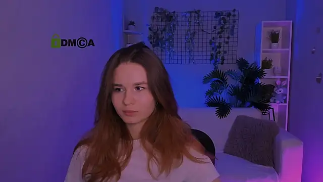 angie_foxy1