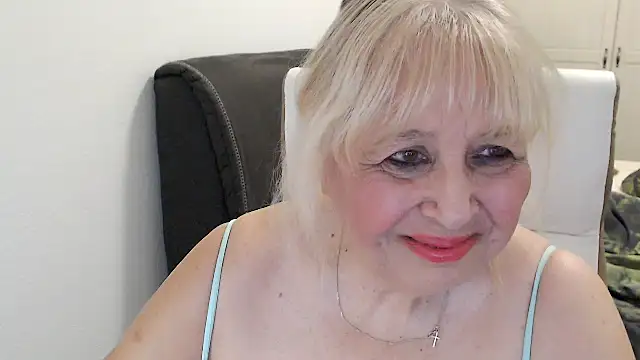 SusiLifeXXX webcam