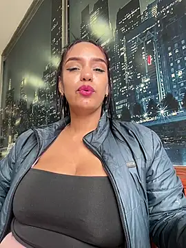 Sara-77 webcam