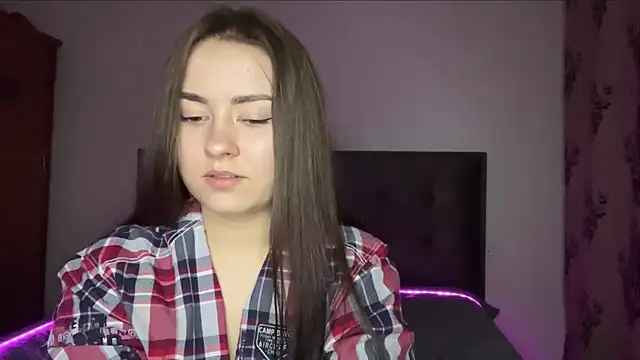 SelenaBrook webcam
