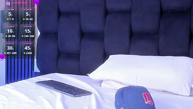 light_eyes_ live sex cam