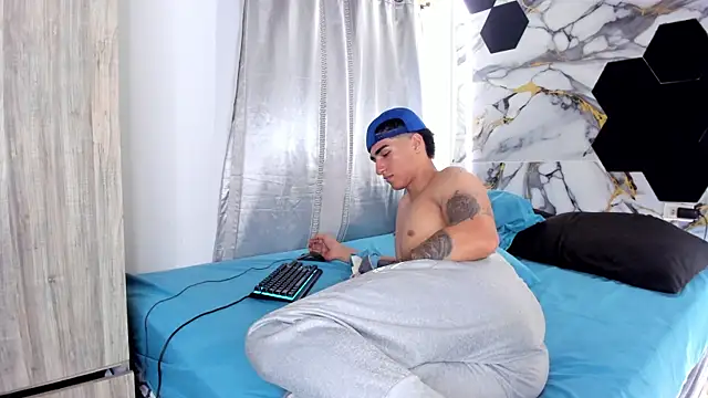 Goldendesirexx webcam