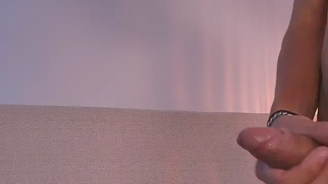 Ryaan_Stone webcam