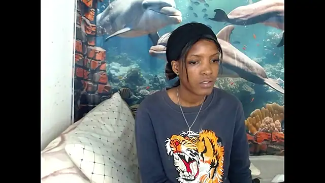 AfricanBarbiee69 webcam