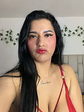 KorinaKovaa live cam on StripChat