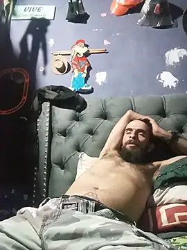 hairy_mannn webcam
