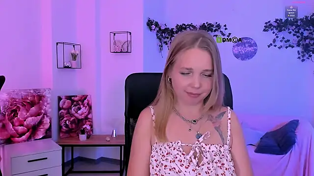 olivia_kit webcam
