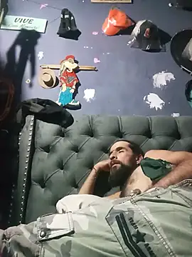 hairy_mannn webcam