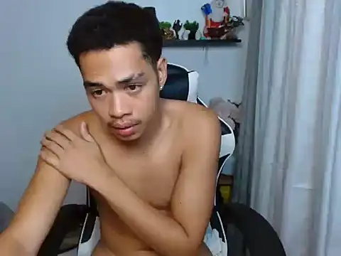 curlyasian_njxx webcam
