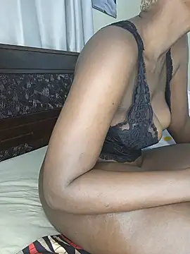 SquirtQueen16 webcam