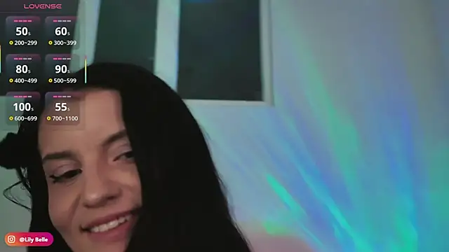LilyBellee webcam