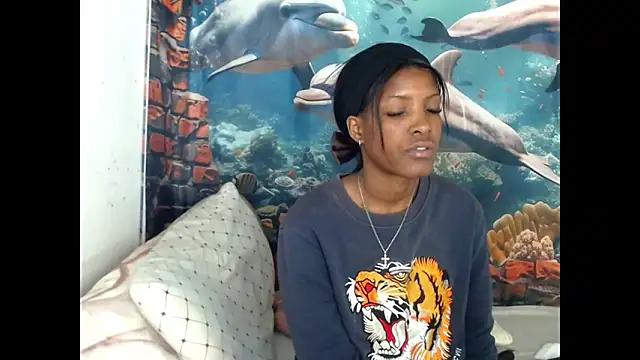 AfricanBarbiee69 webcam