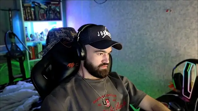 _Serious_Man webcam