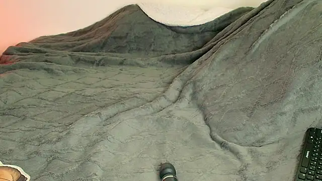 SuchArt_ webcam