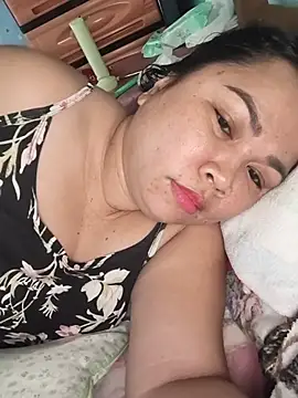 Sweetlorie_83 webcam
