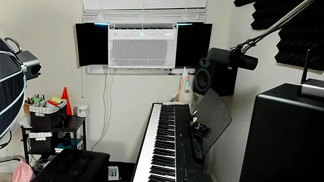 itschloelaurent webcam