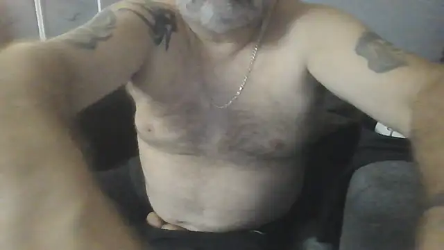 Naturistmale45 webcam