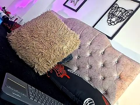 FelinaJohnson webcam