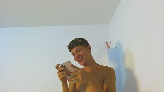 Twinkcock22 webcam