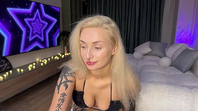 _Kiss_me_hard_ webcam
