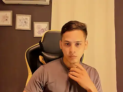 sexy_andres01 webcam