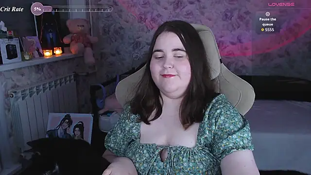 Estelle_Hicks webcam
