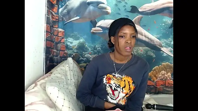 AfricanBarbiee69 webcam
