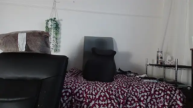 VANESSADDD live cam on StripChat