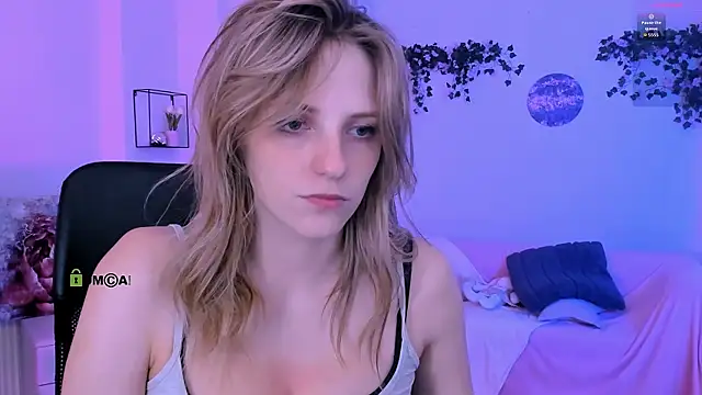 olivia_kit live cam on StripChat