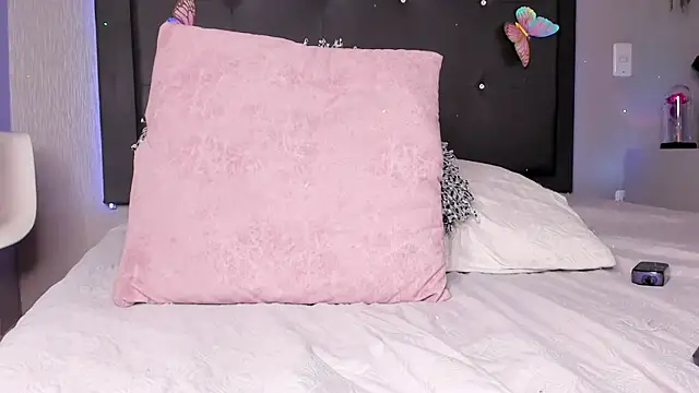 mia_gomez7 webcam