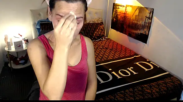 NinaDOM4CUM webcam