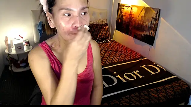 NinaDOM4CUM webcam